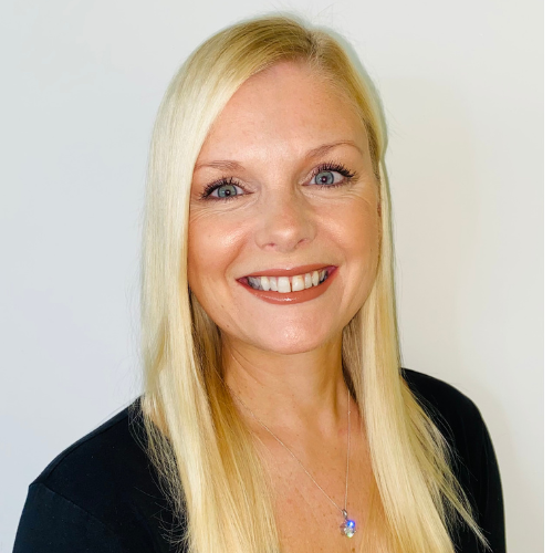 <b>Alison Cobb<br/>Red Hat</b><br/><br/>Technical Project Manager at Red Hat, Alison leads multiple customer-facing projects with precision and inclusivity. She’s part of the Women in Leadership Group and brings 25+ years of delivery experience.