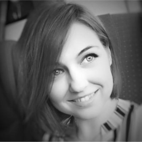 <b>Sara Isaacs<br/>NTT Data, Inc</b><br/><br/>Client Principal with 15+ years’ experience, Sara leads major contracts and drives growth. She’s progressed from service desk to senior stakeholder specialist, delivering exceptional client outcomes.